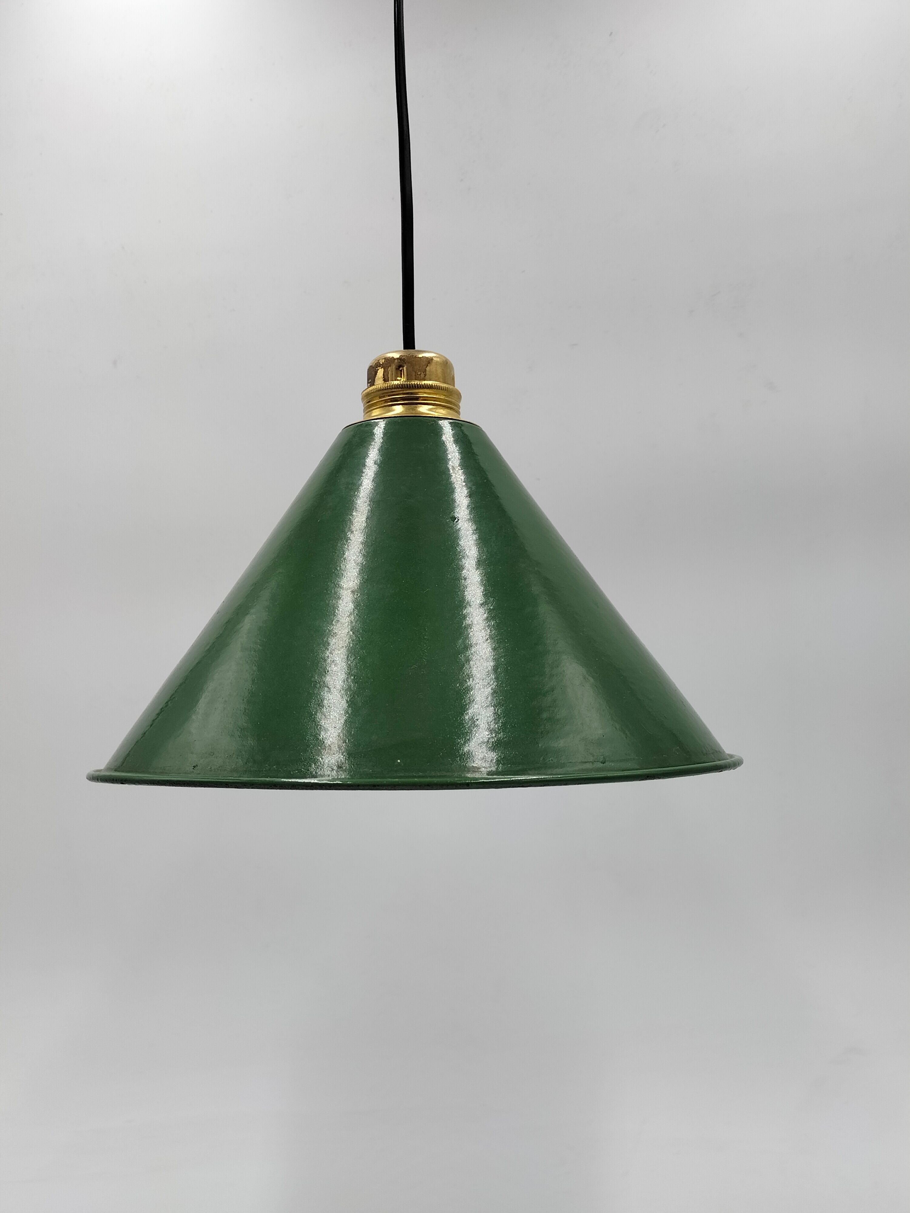 Old enamelled sheet metal lamp