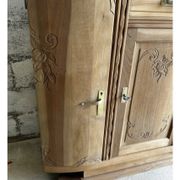 Buffet very art deco in raw walnut
