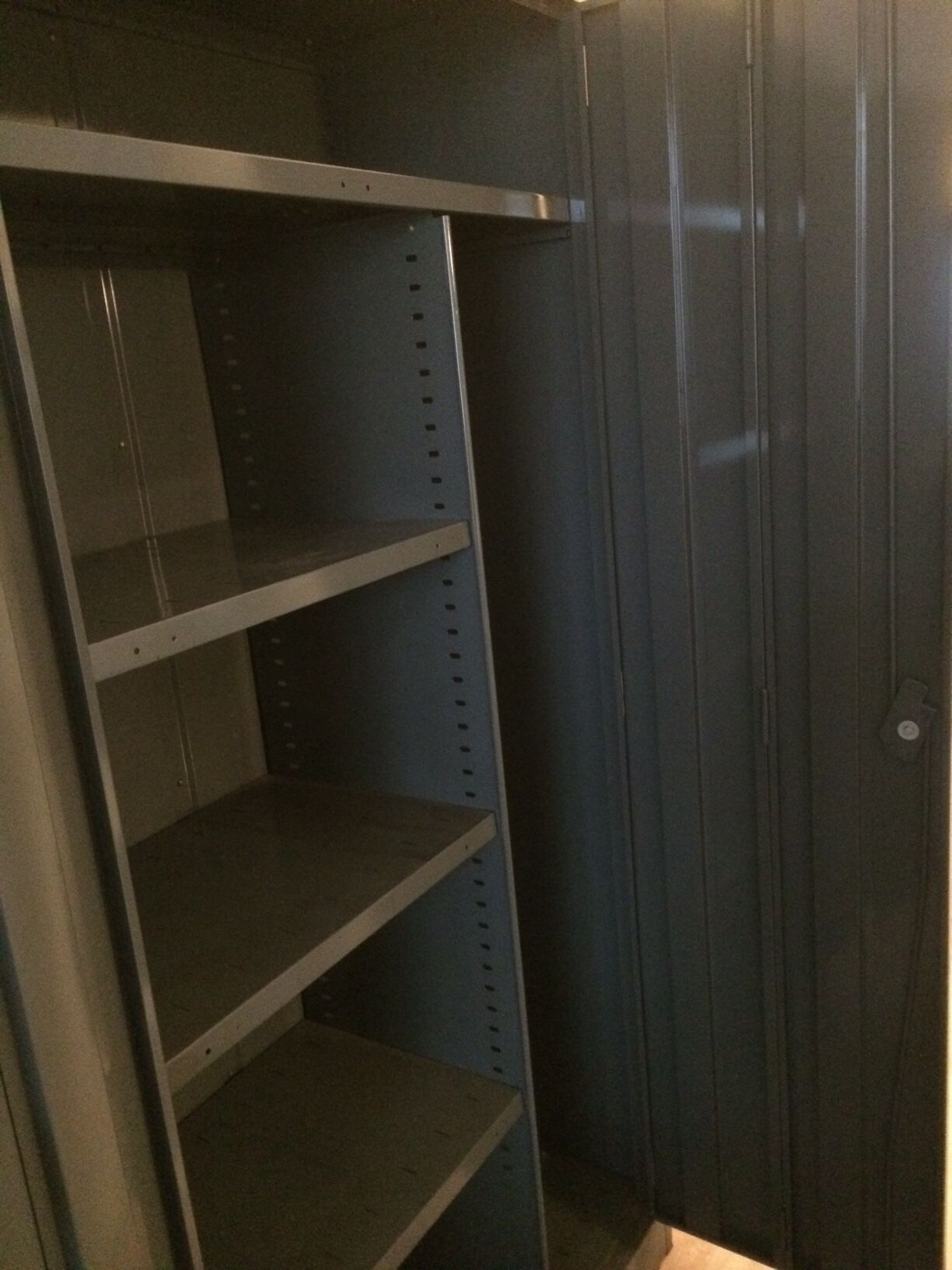 Industrial wardrobe Roneo Cabinet