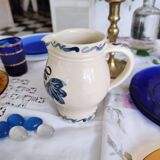 Decanter with grape blue decoration
