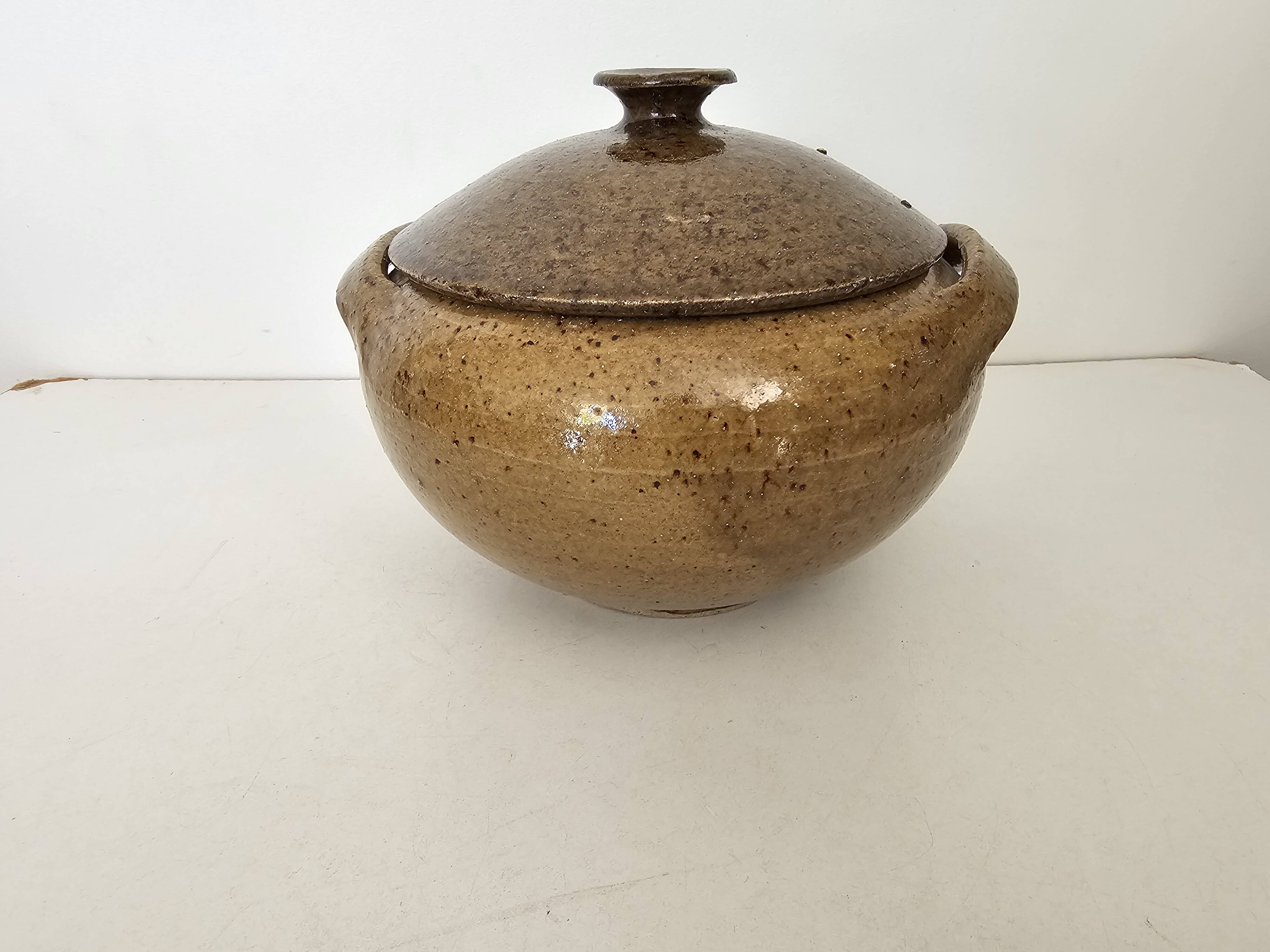 Pot à couvert en grés poterie du bois de Laud - Montélimar