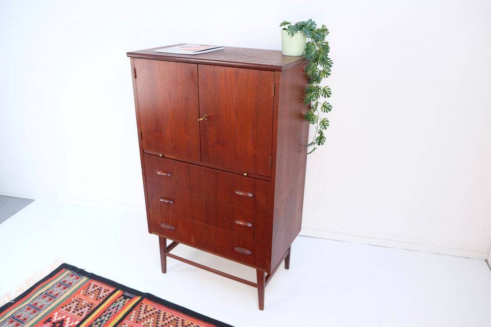 Teak secretary in Danish style, 60s/70s, retro style.