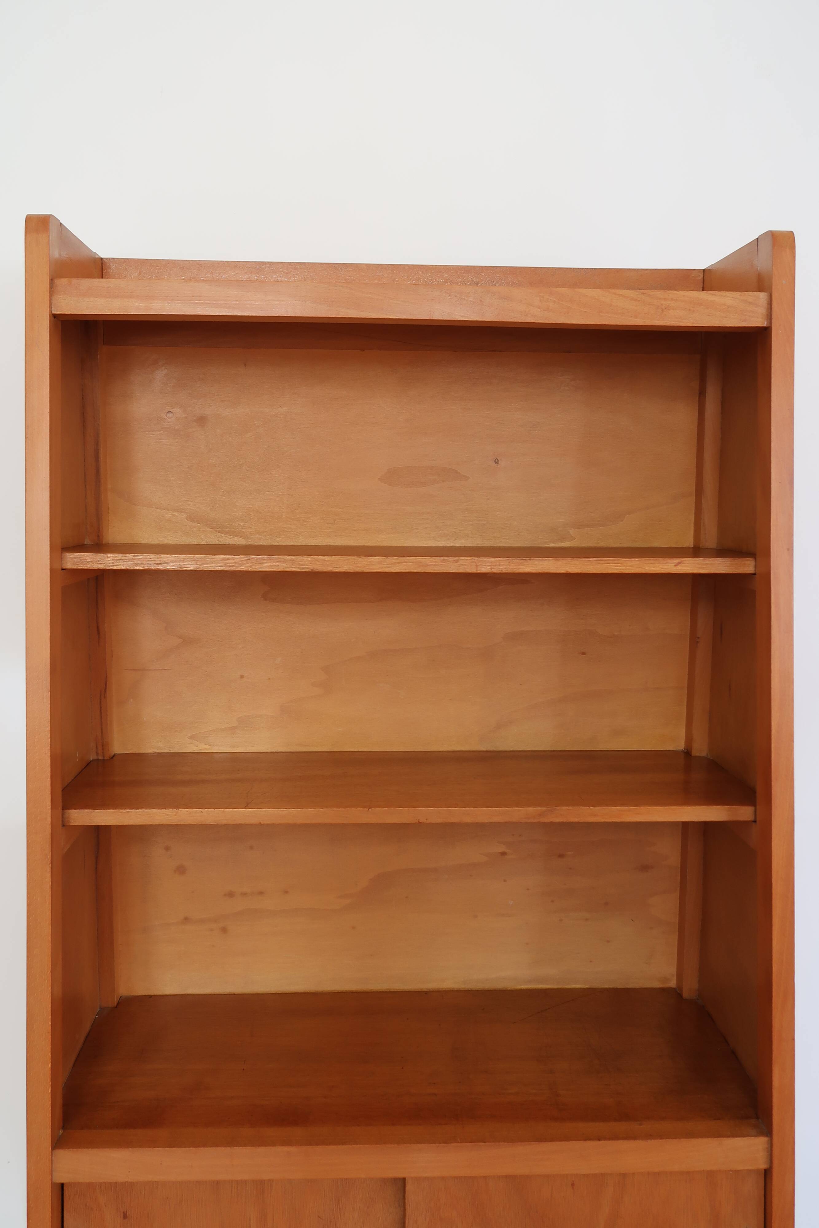 Bookcase 60