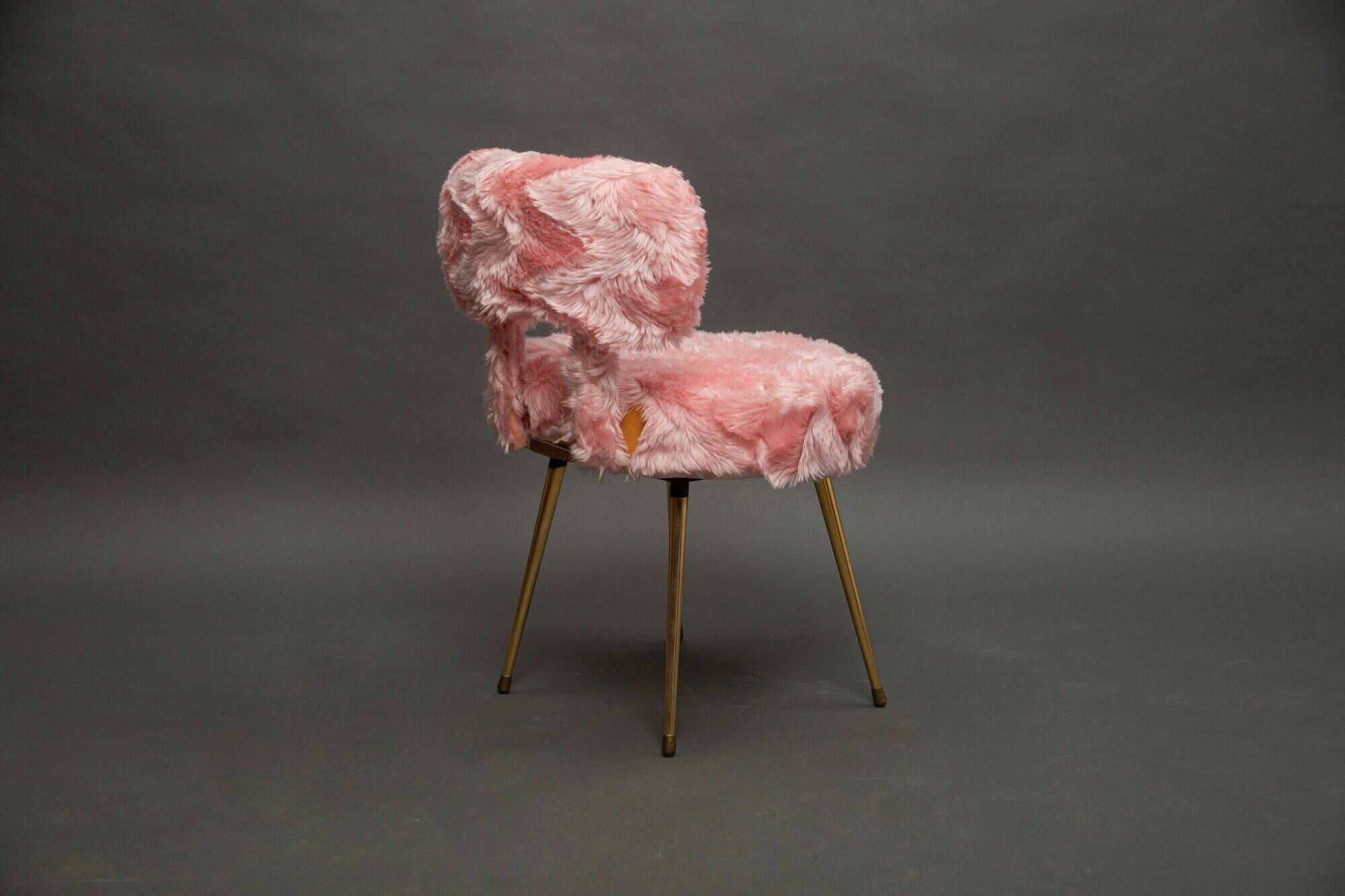 Pair of pink Pelfran moumoute chairs from the 60s and 70s