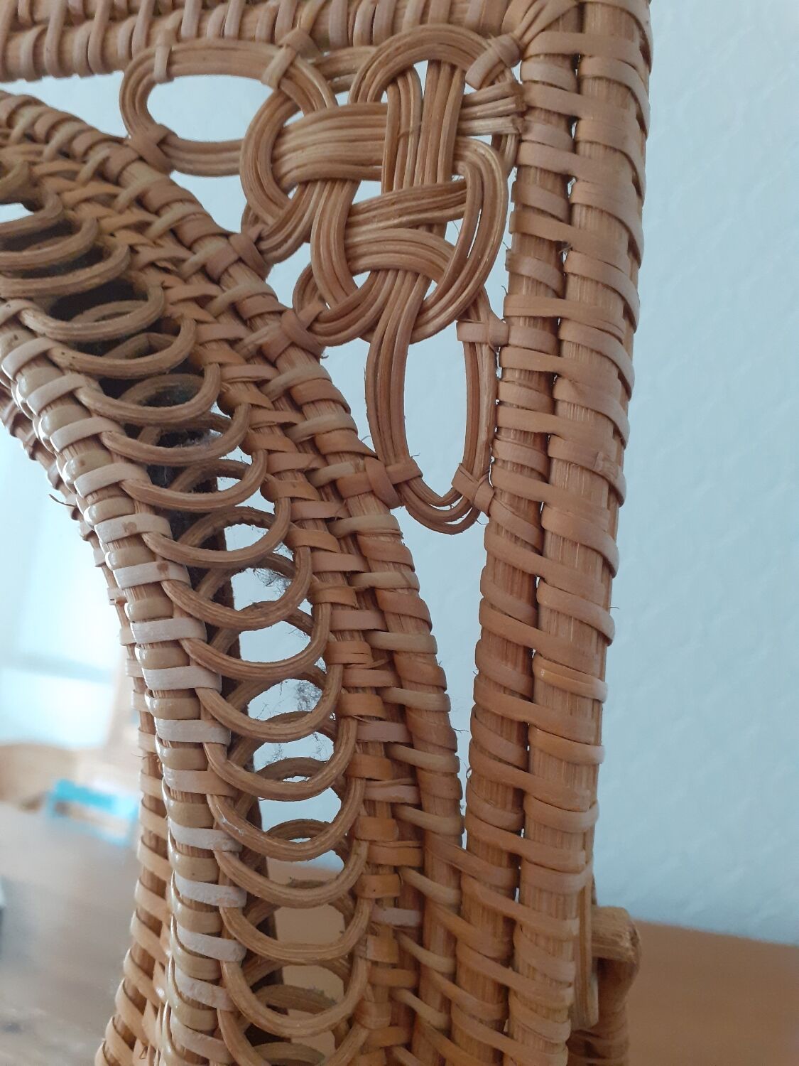 Wicker mirror