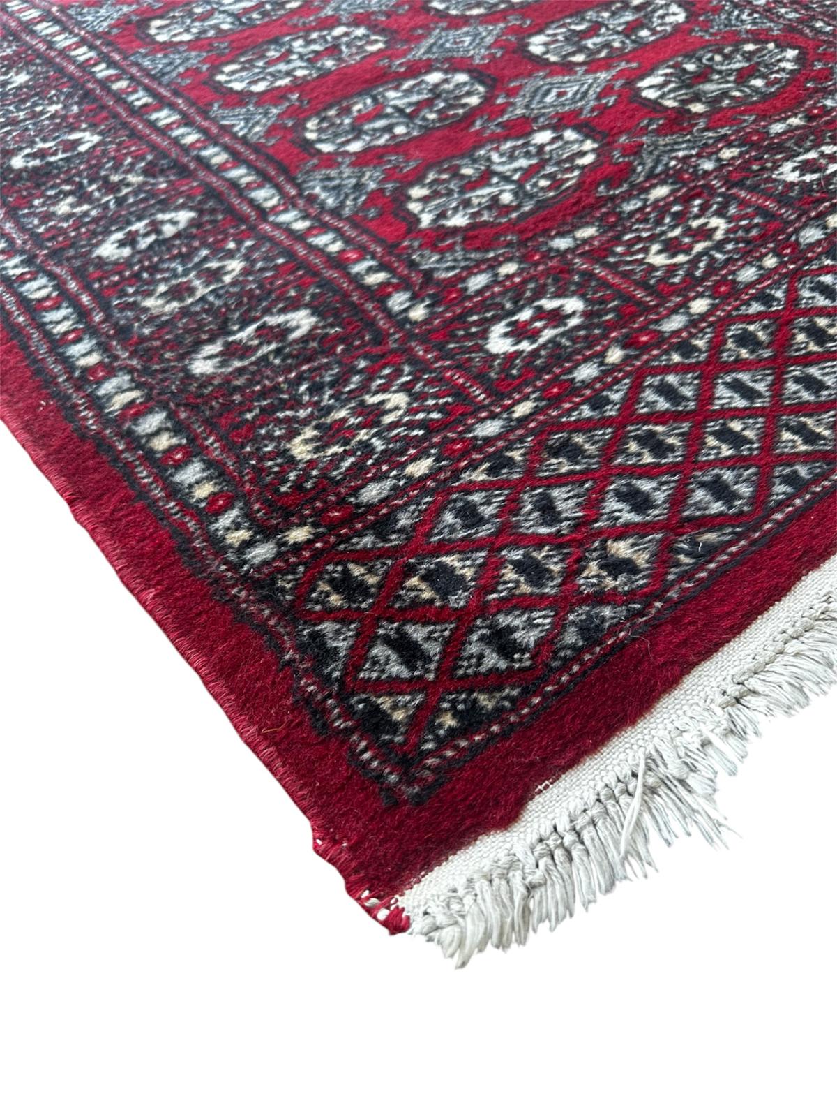 Handmade Bukhara rug 120cm x 80cm