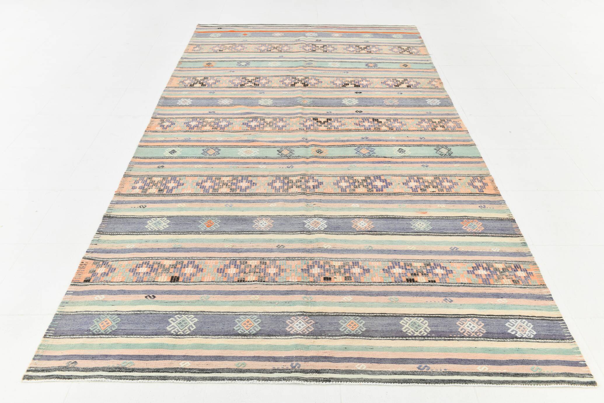 6x12 Vintage Wool Kilim Rug, 174x359Cm