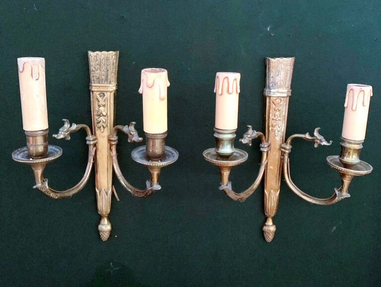 Paire d'appliques de style Louis XVI