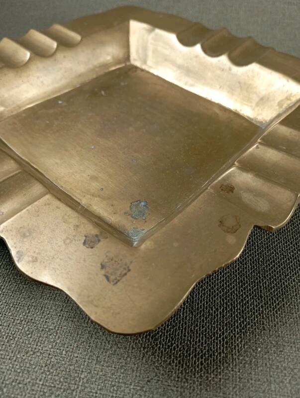 Large ashtray / antique pocket emptier