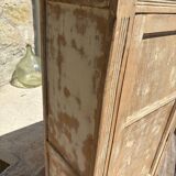 Armoire bonnetière parisienne