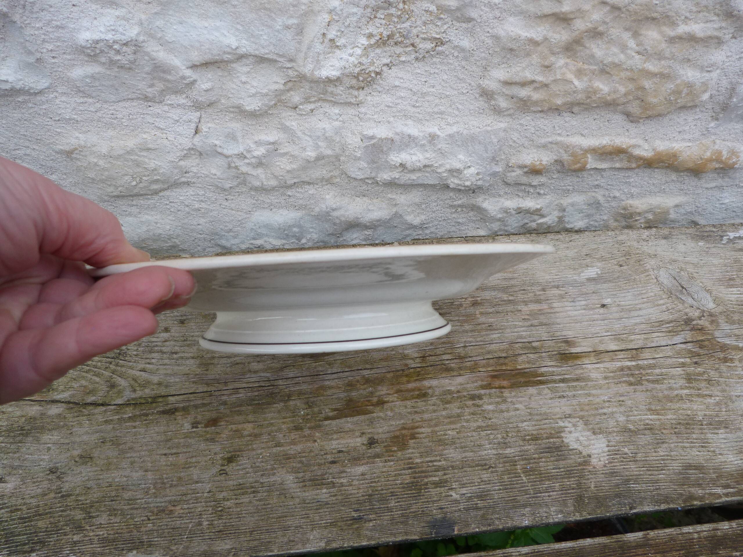 Creil-Montereau ceramic fruit bowl