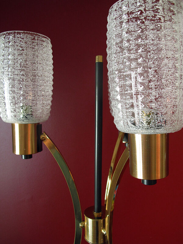 Lampadaire Arlus en laiton métal laque satin et verre moulé 1950