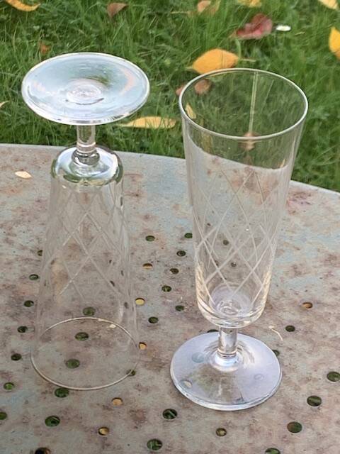 6 champagne flutes in glass and crystal, chiseled, vintage
