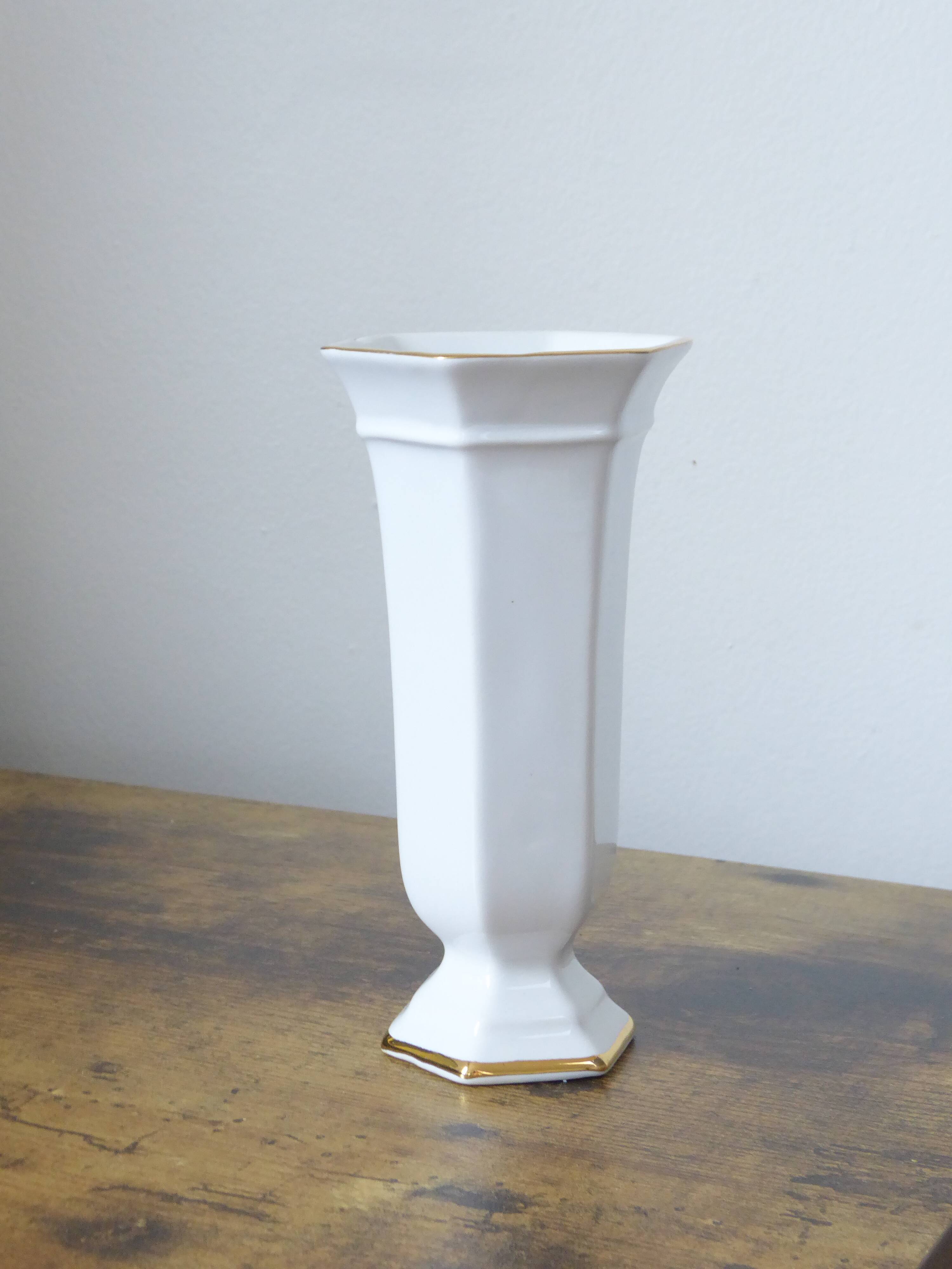 Vase en porcelaine