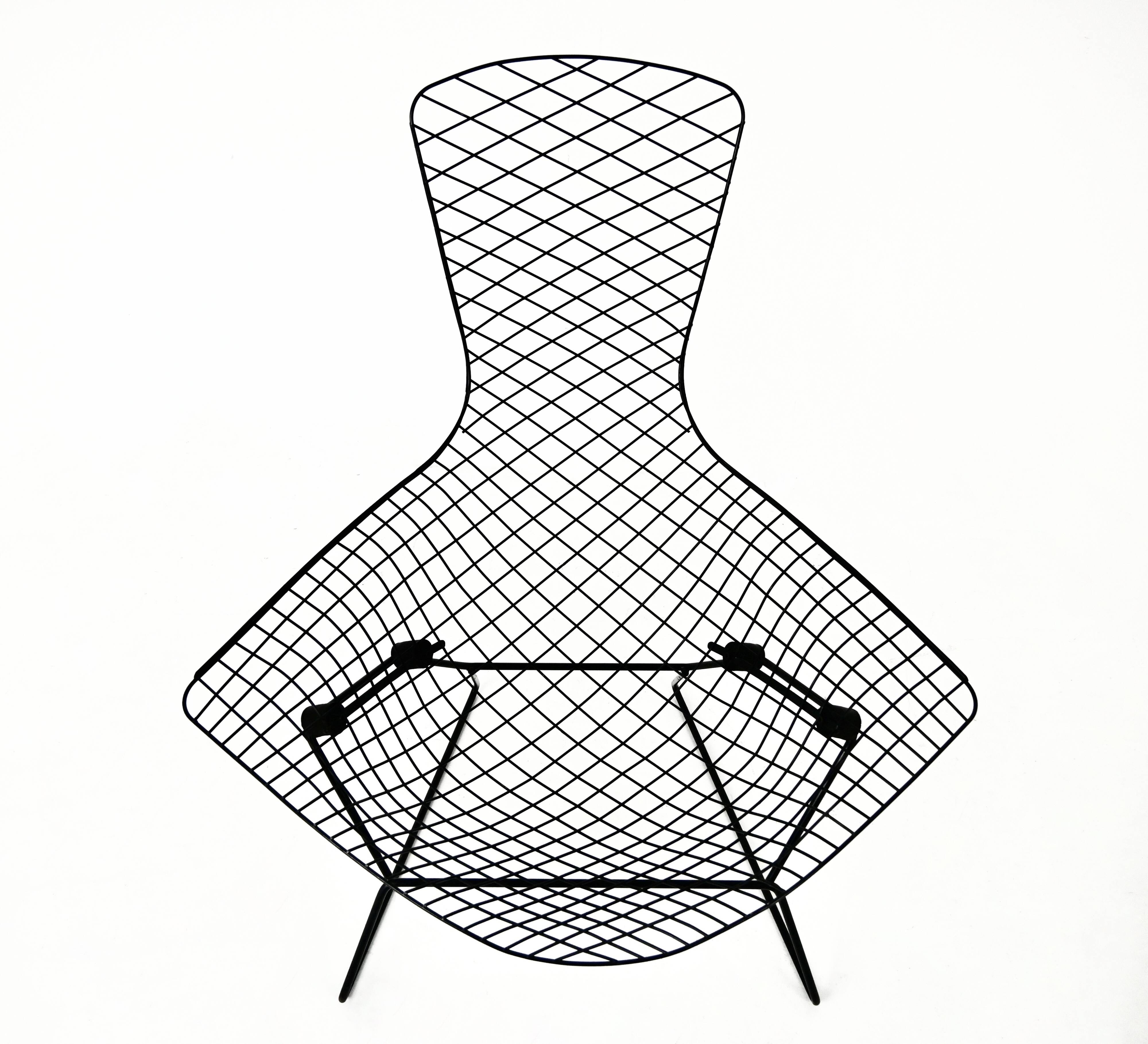 "Bird" armchair and ottoman by Harry Bertoia for Knoll, 1960s