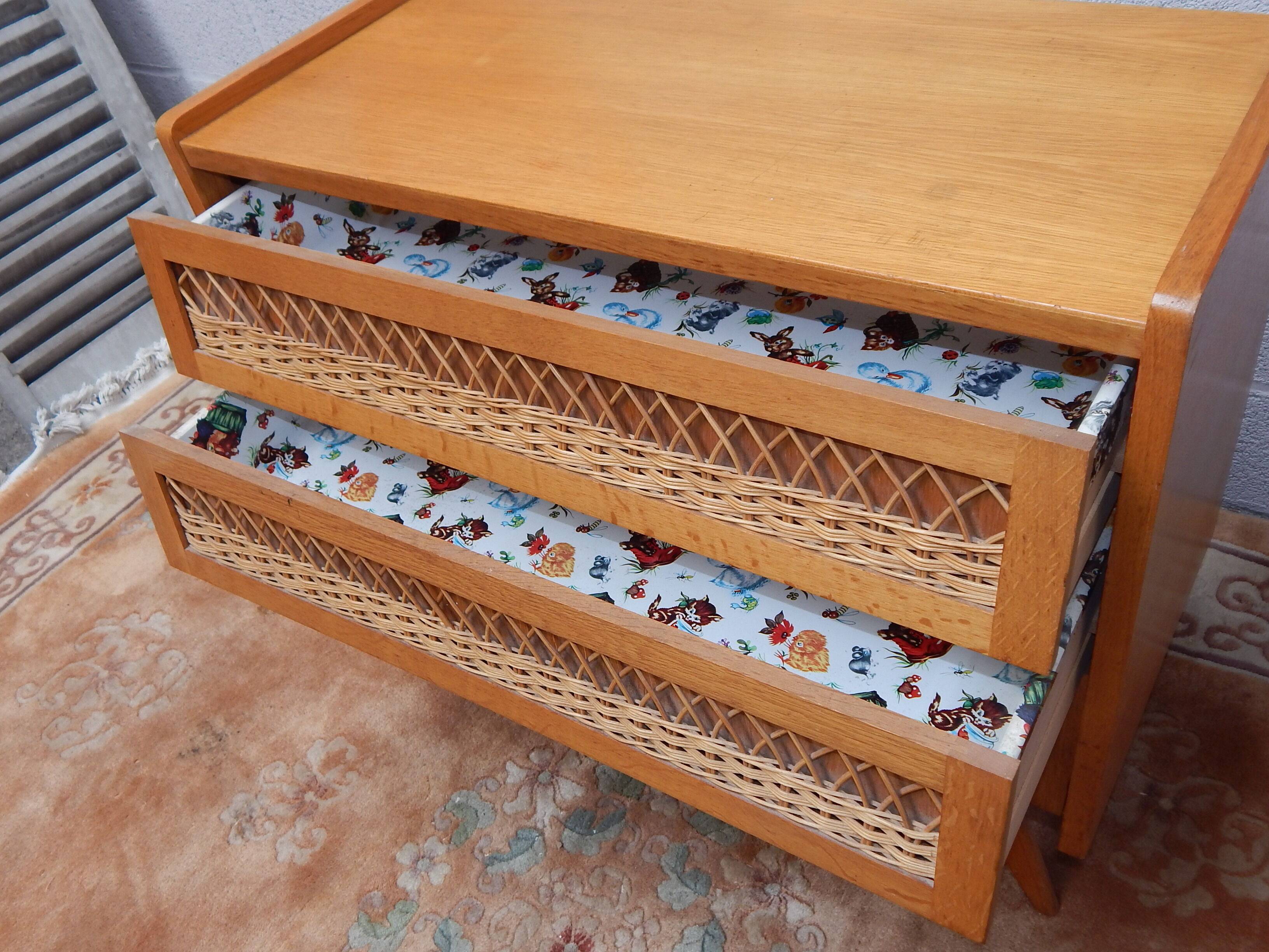 Rattan foot compass vintage dresser