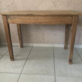 Farm table