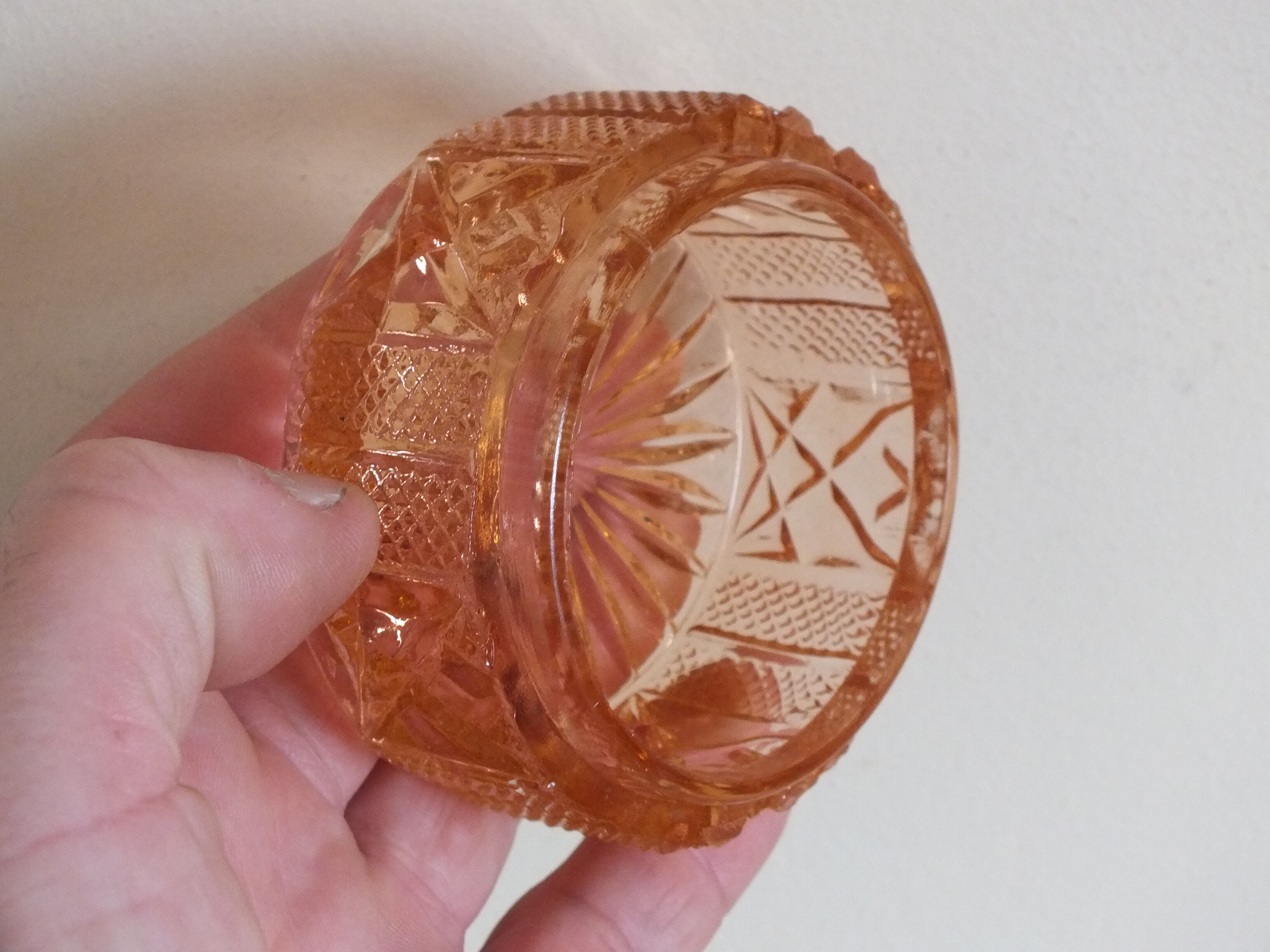 Pink tinted molded crystal powder box