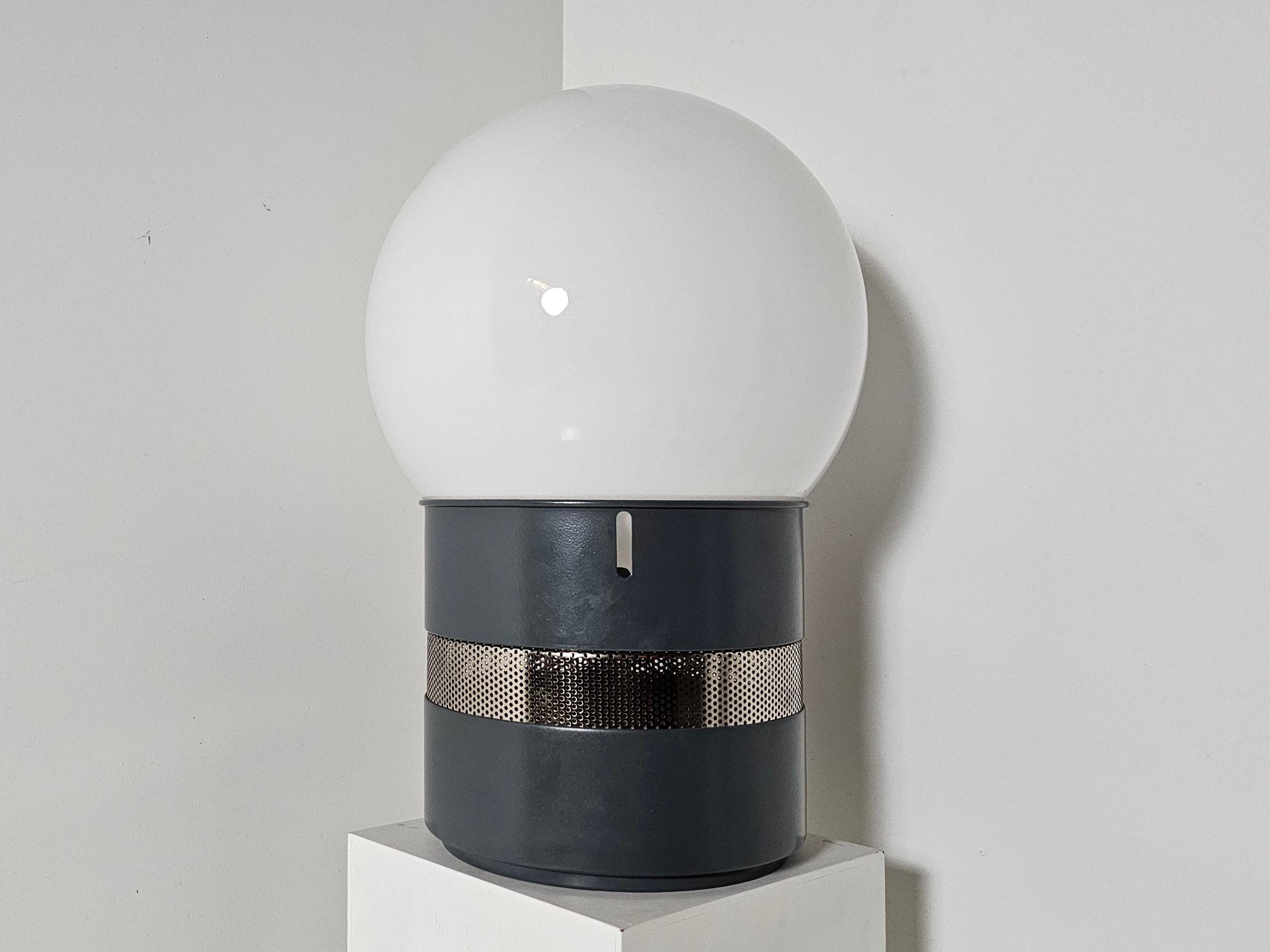 Pair of Mezzo Oracolo blue/grey lamps by Gae Aulenti for Artemide, 1960s.