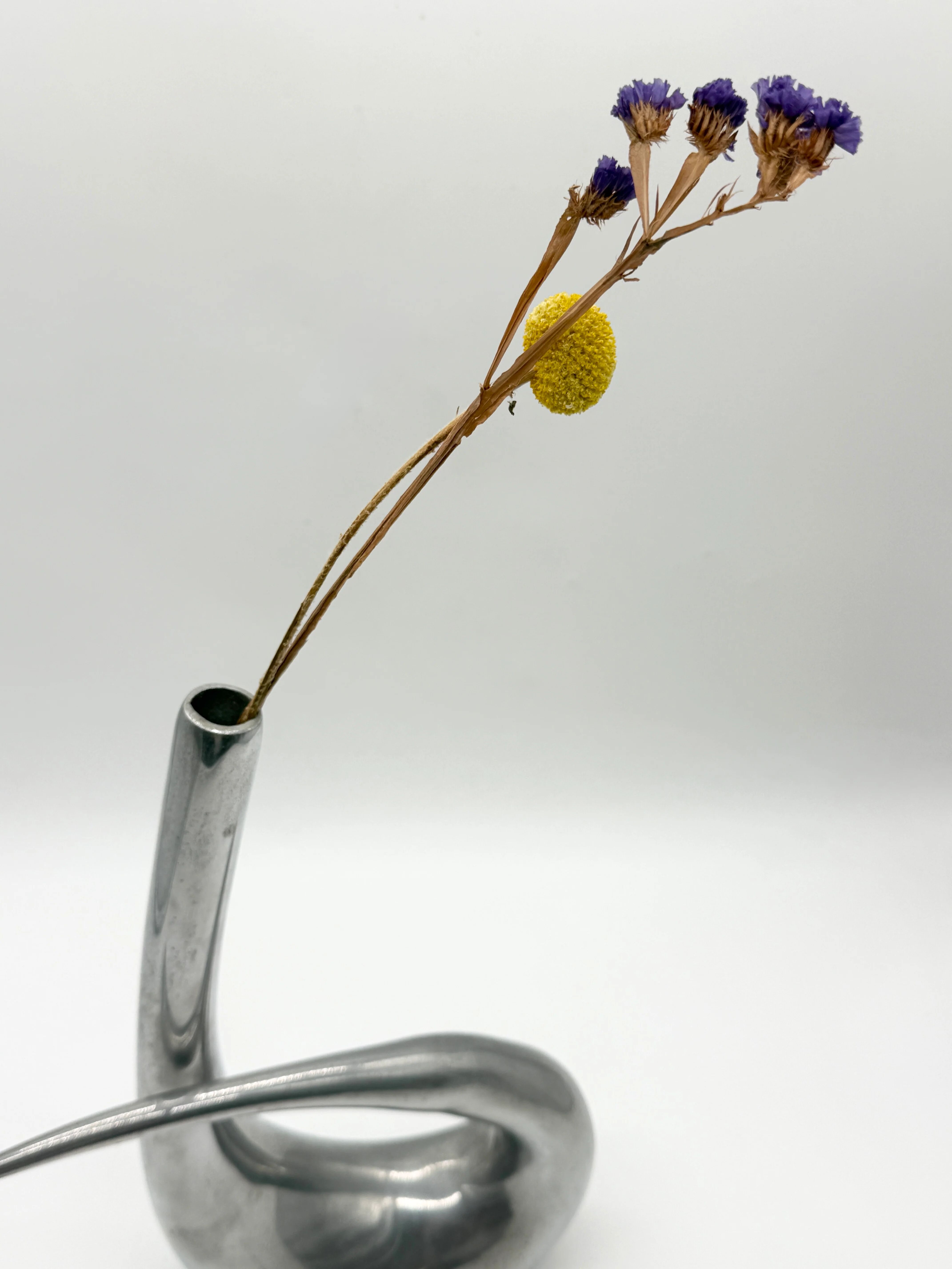 Vase zoomorphe en fonte d’aluminium, 1970s