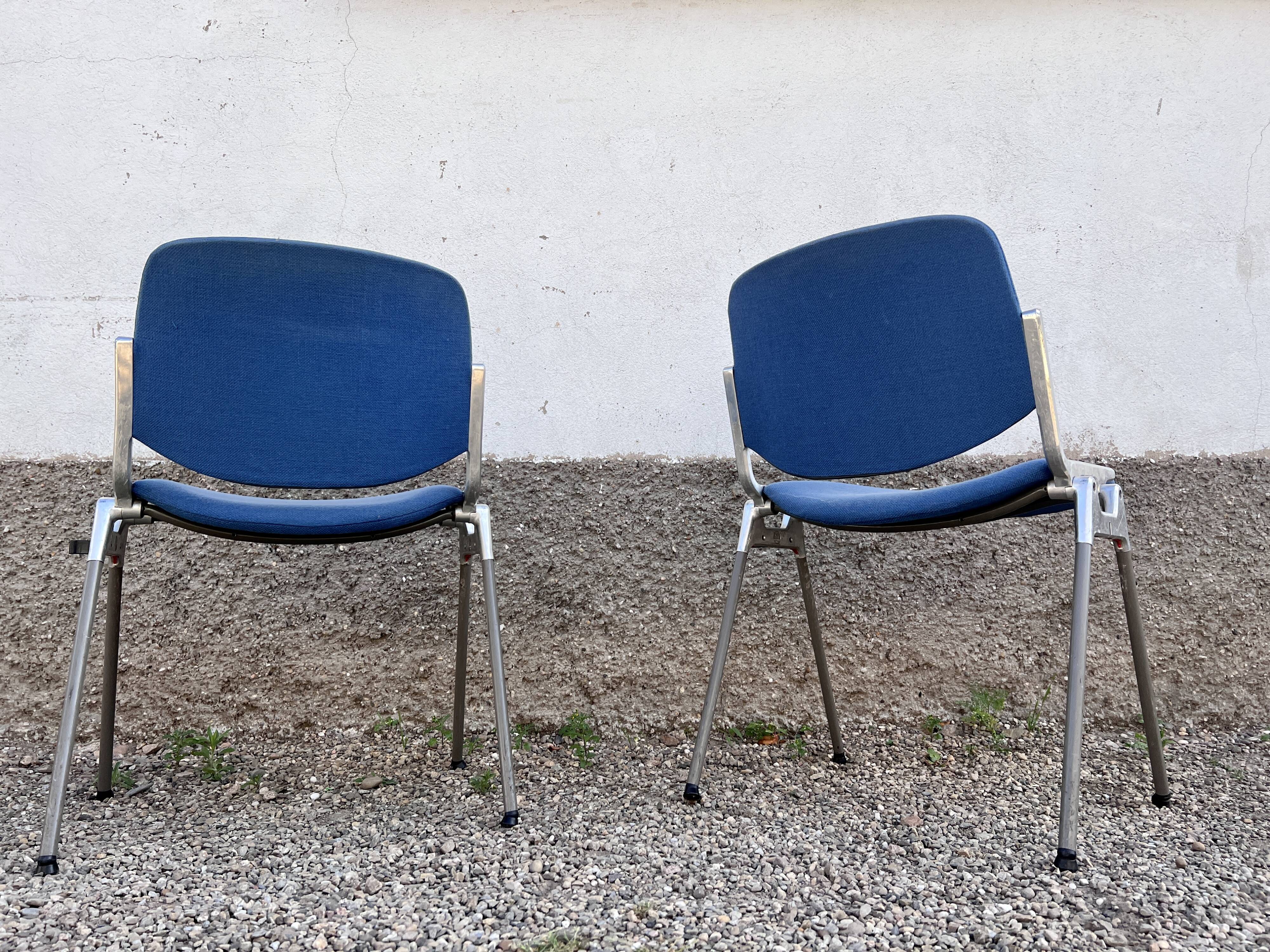 Série de 40 chaises de G. Piretti pour Castelli Anonima Castelli, Italie, années 1970