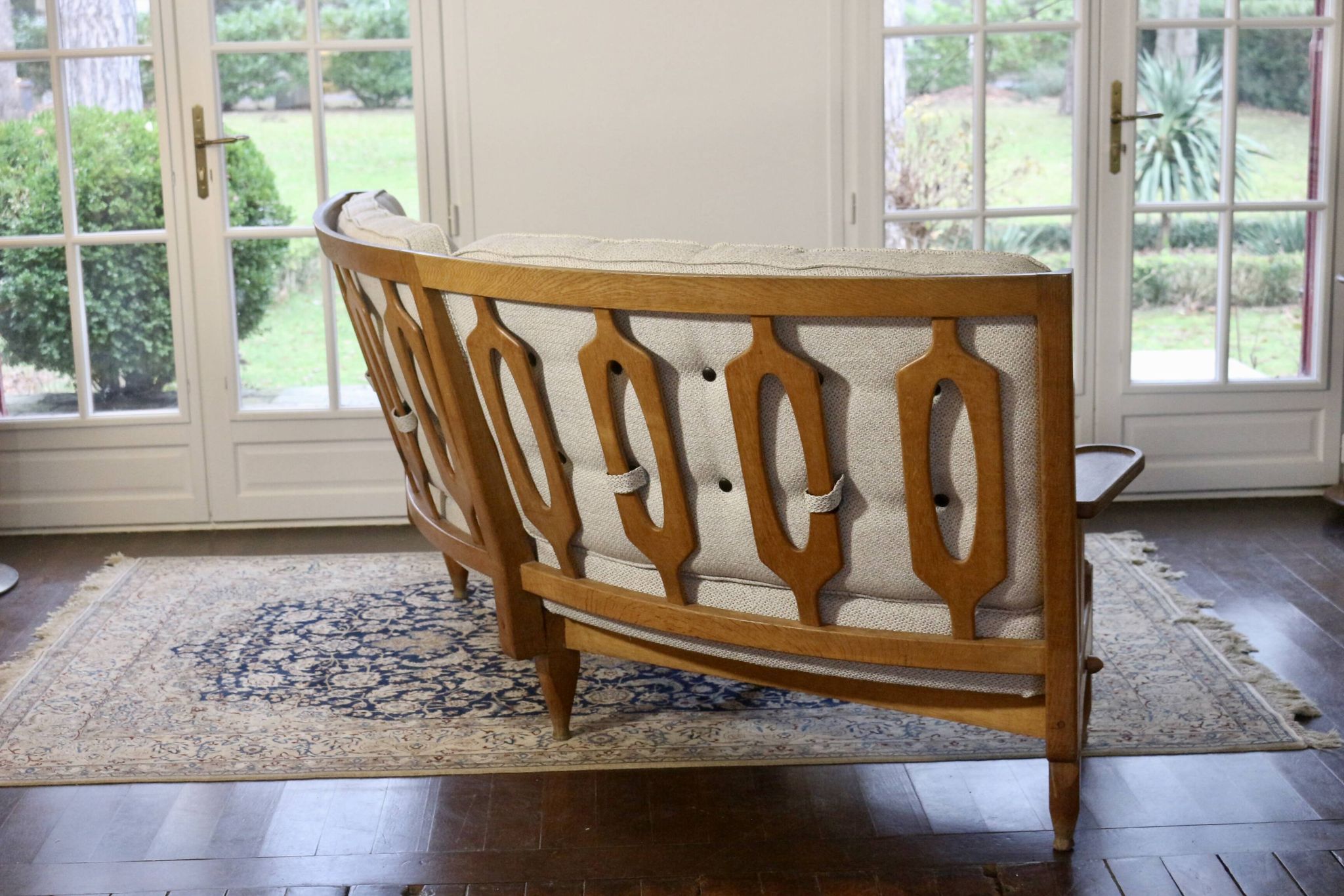 “Véronique” sofa, by Guillerme and Chambron, 1970s Vos Maison edition. Ref Veronica