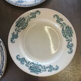 14 mismatched flat plates Terre de fer