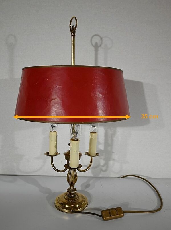 Lampe bouillotte en laiton à abat-jour rouge, style Louis XVI – XXe