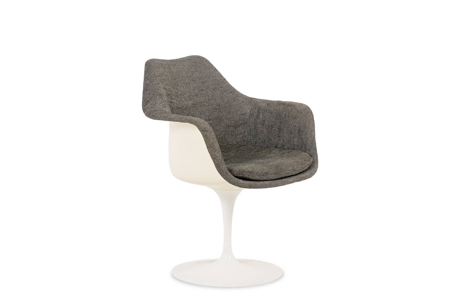 Eero Saarinen for Knoll. 'Tulip' armchair. 1960s/1970s.