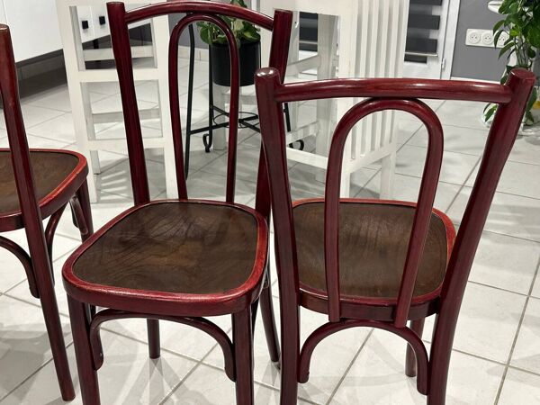 Suite de 4 chaises de bistrot Thonet années 1920