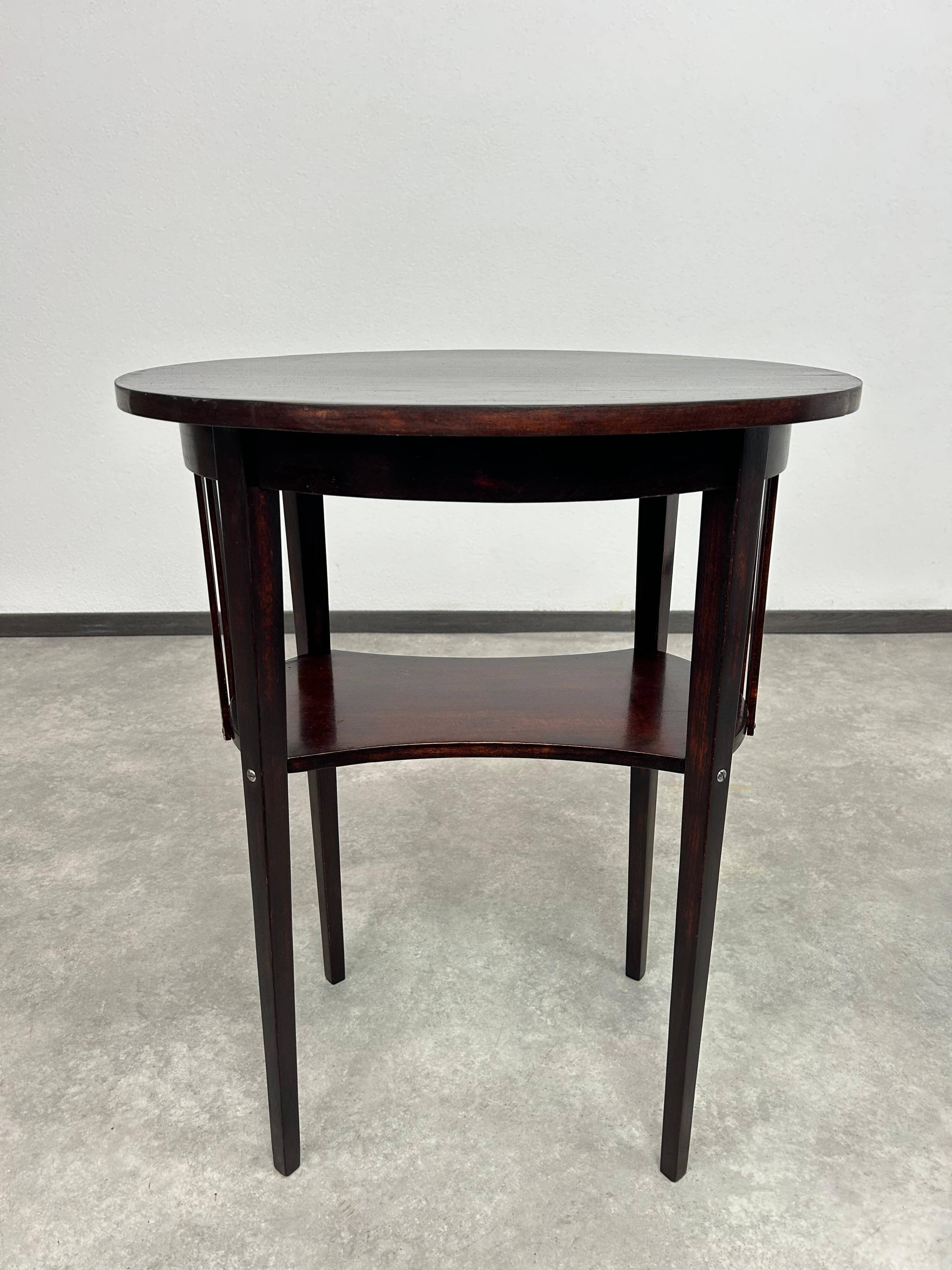 Secession coffee table no. 9208 by Marcel Kammerer for Thonet