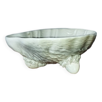 Ceramic shell cup