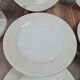 Assiettes Gien modernistes à pois dorés – lot de 9