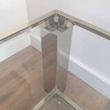 Table basse moderniste chromée. Travail français. Vers 1970