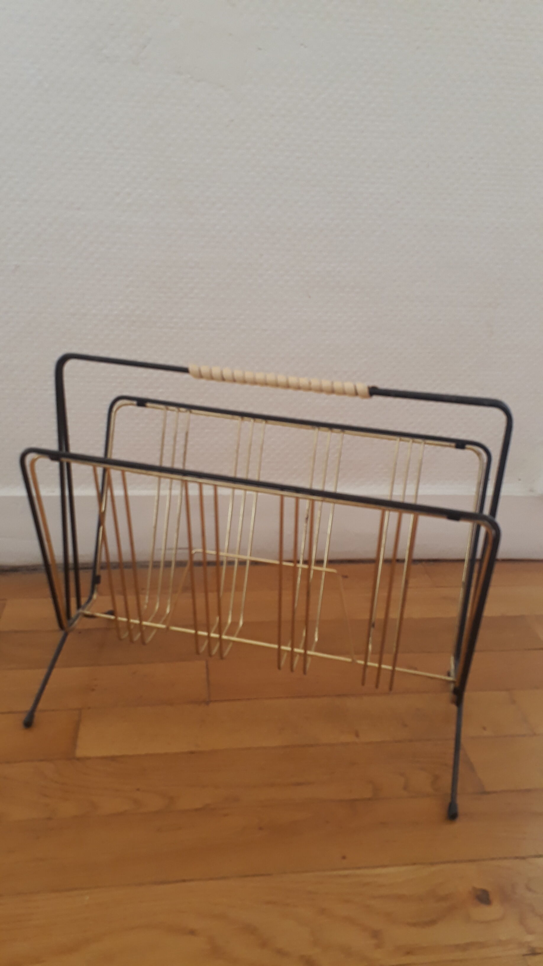 Porte revue vintage 60s