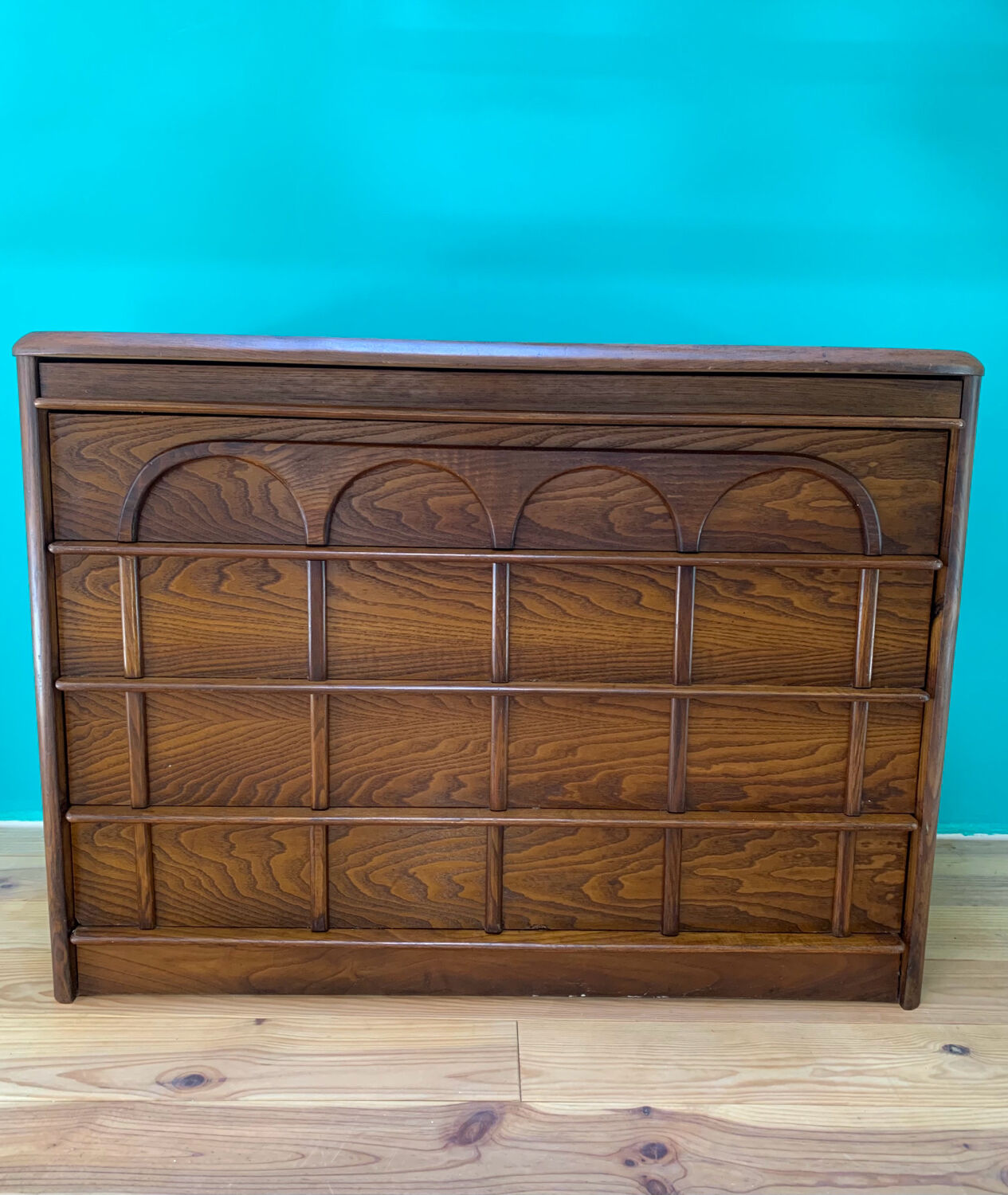 Mid-Century Chest of Drawers