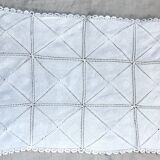 Dessus de coussin ancien à boules, au crochet