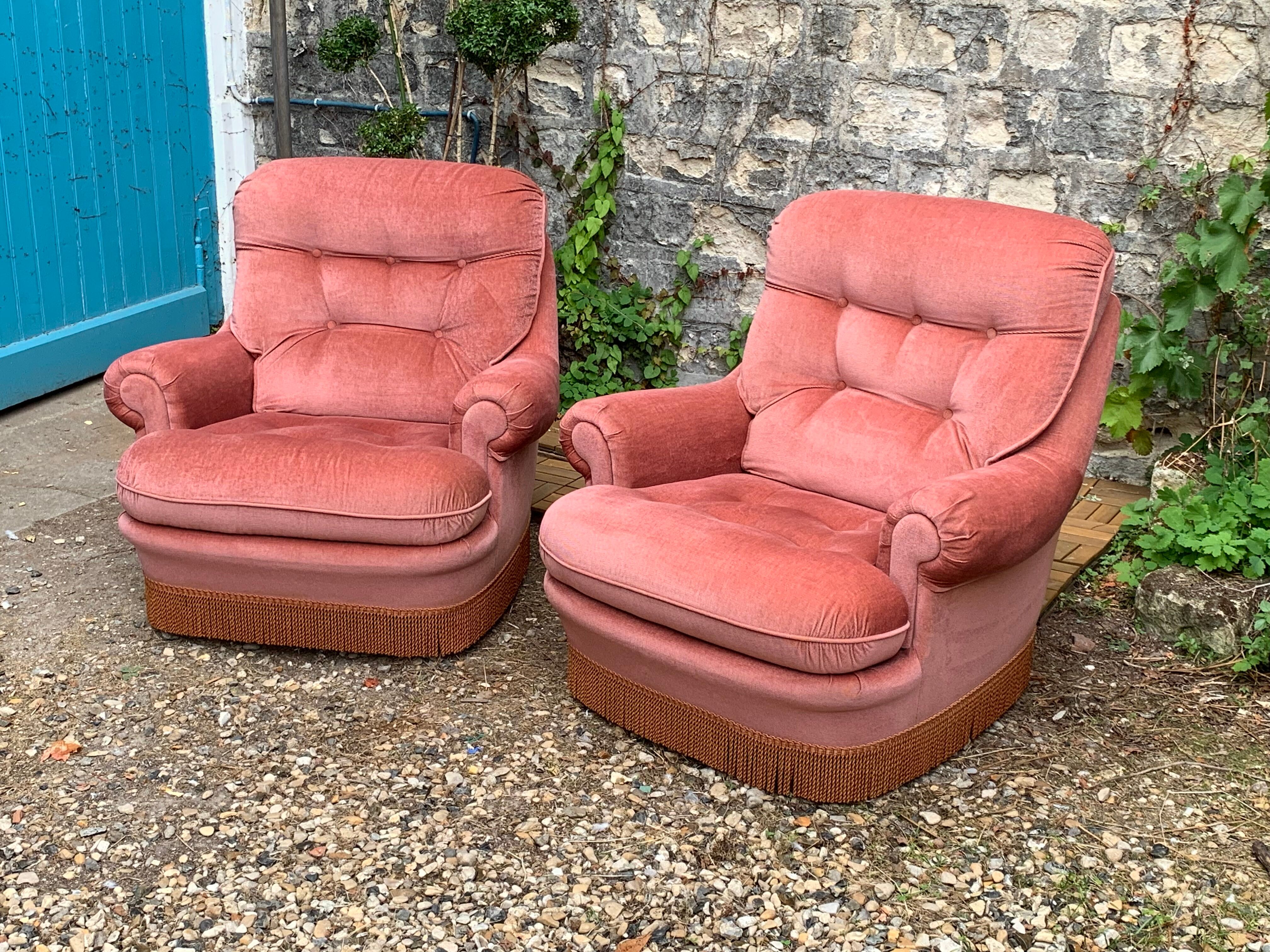 Pair of pink velvet toad armchairs, 1970s