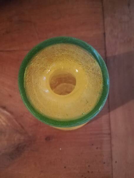 Vase en verre jaune et vert