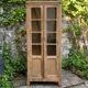 Armoire parisienne vitrée en bois brut, 1940