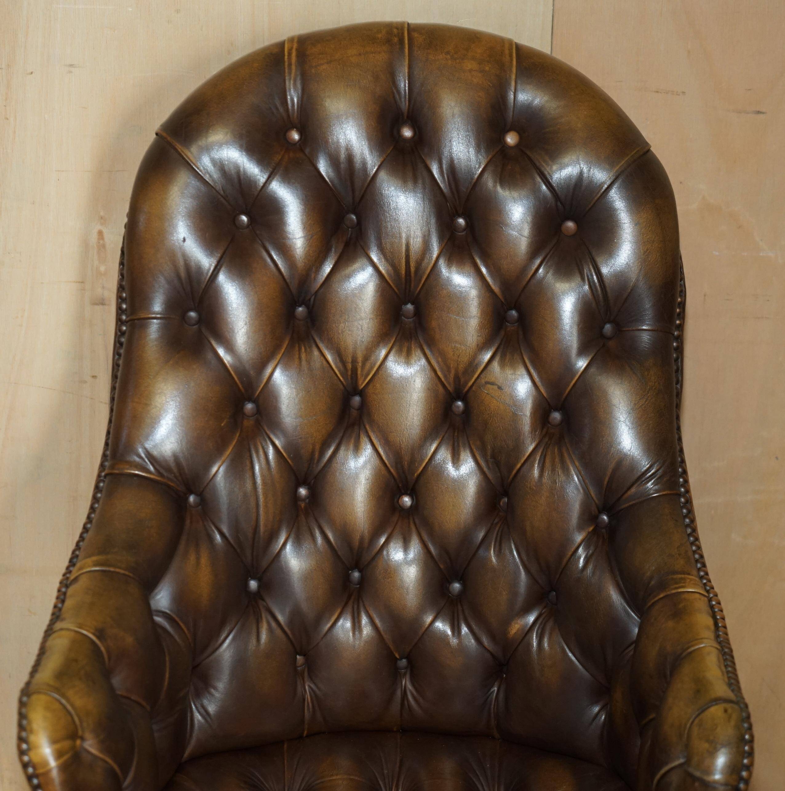 Fauteuil Chesterfield vintage en cuir vieilli