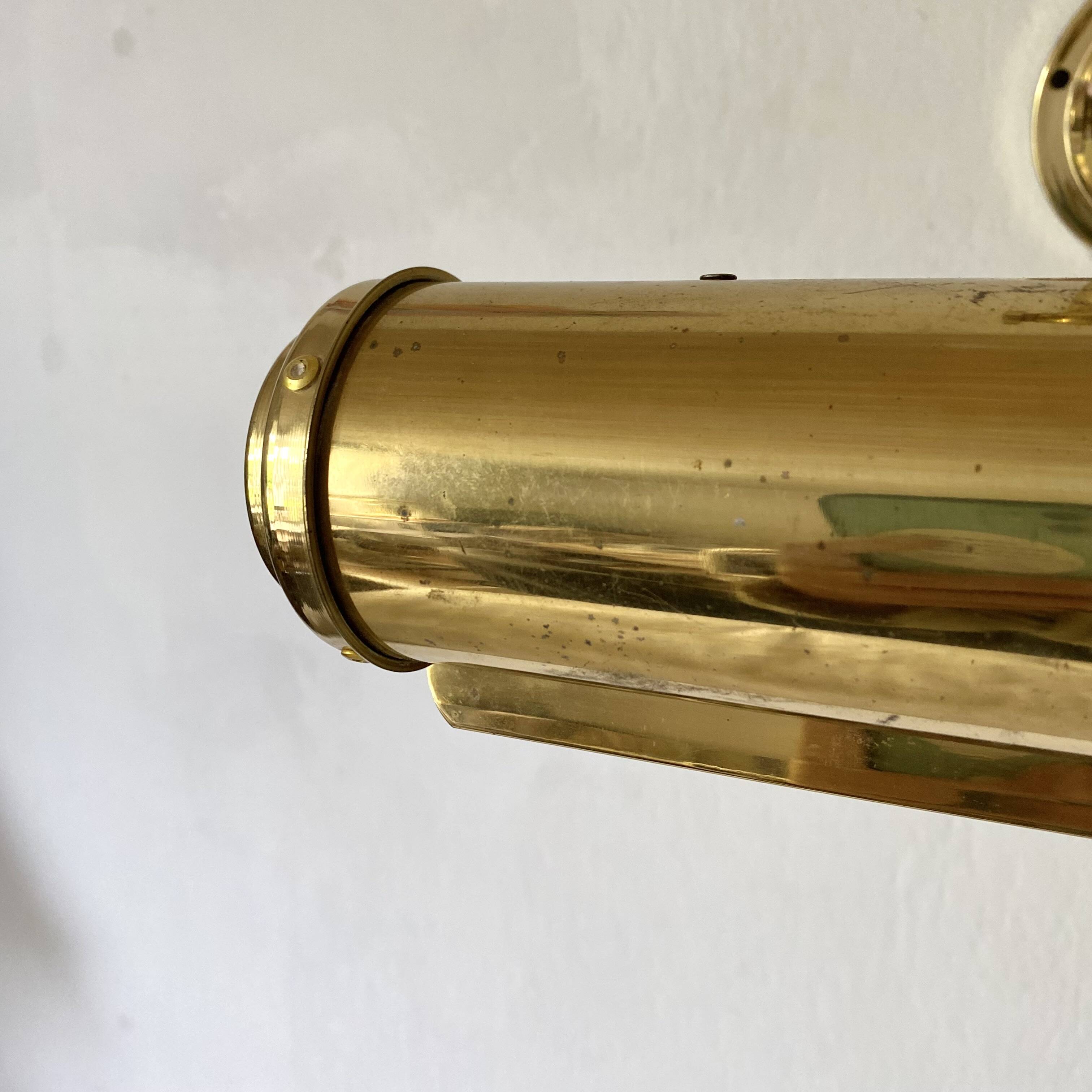 Wall light for brass picture lighting