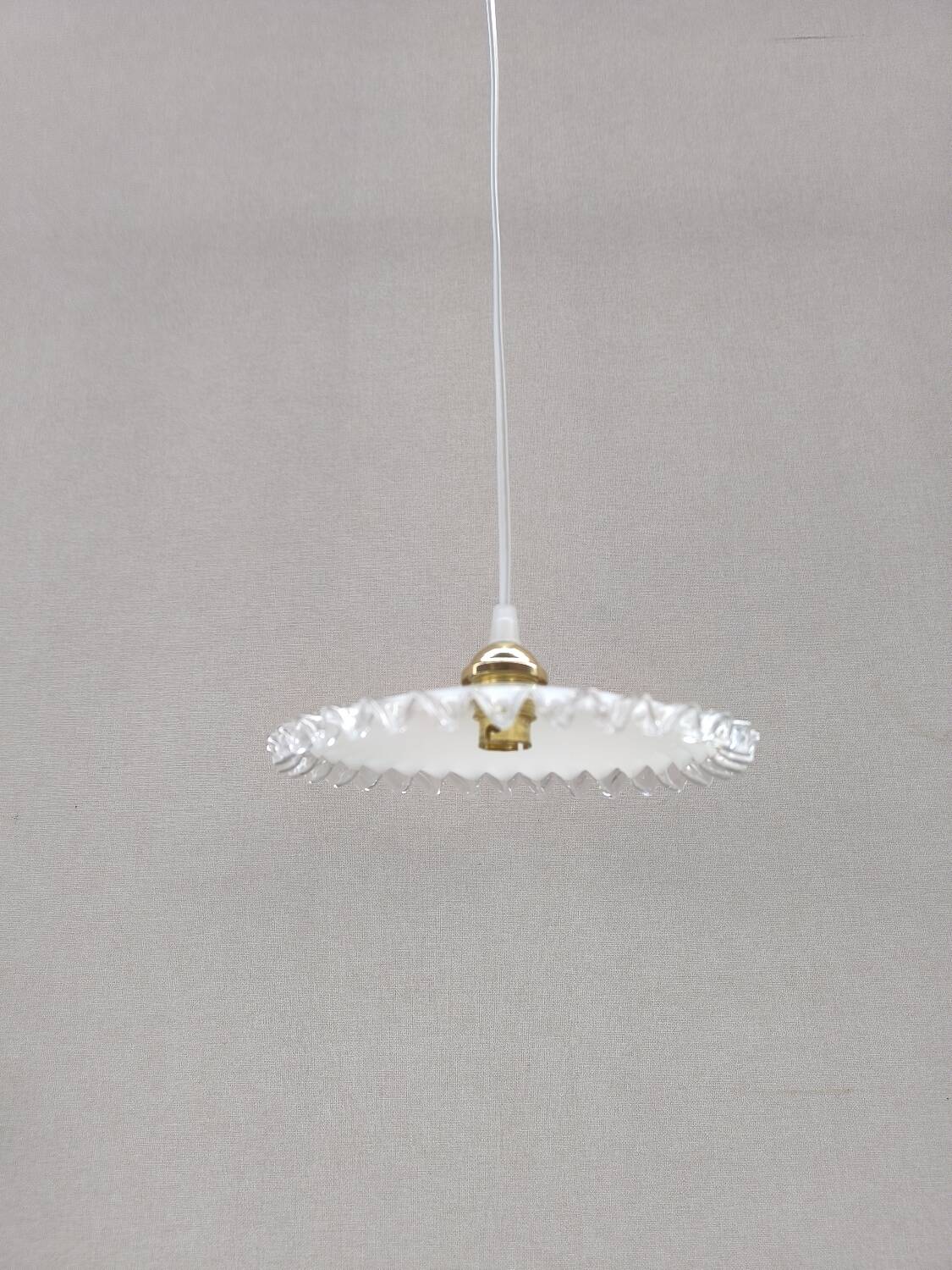 Suspension mini opaline ondulé