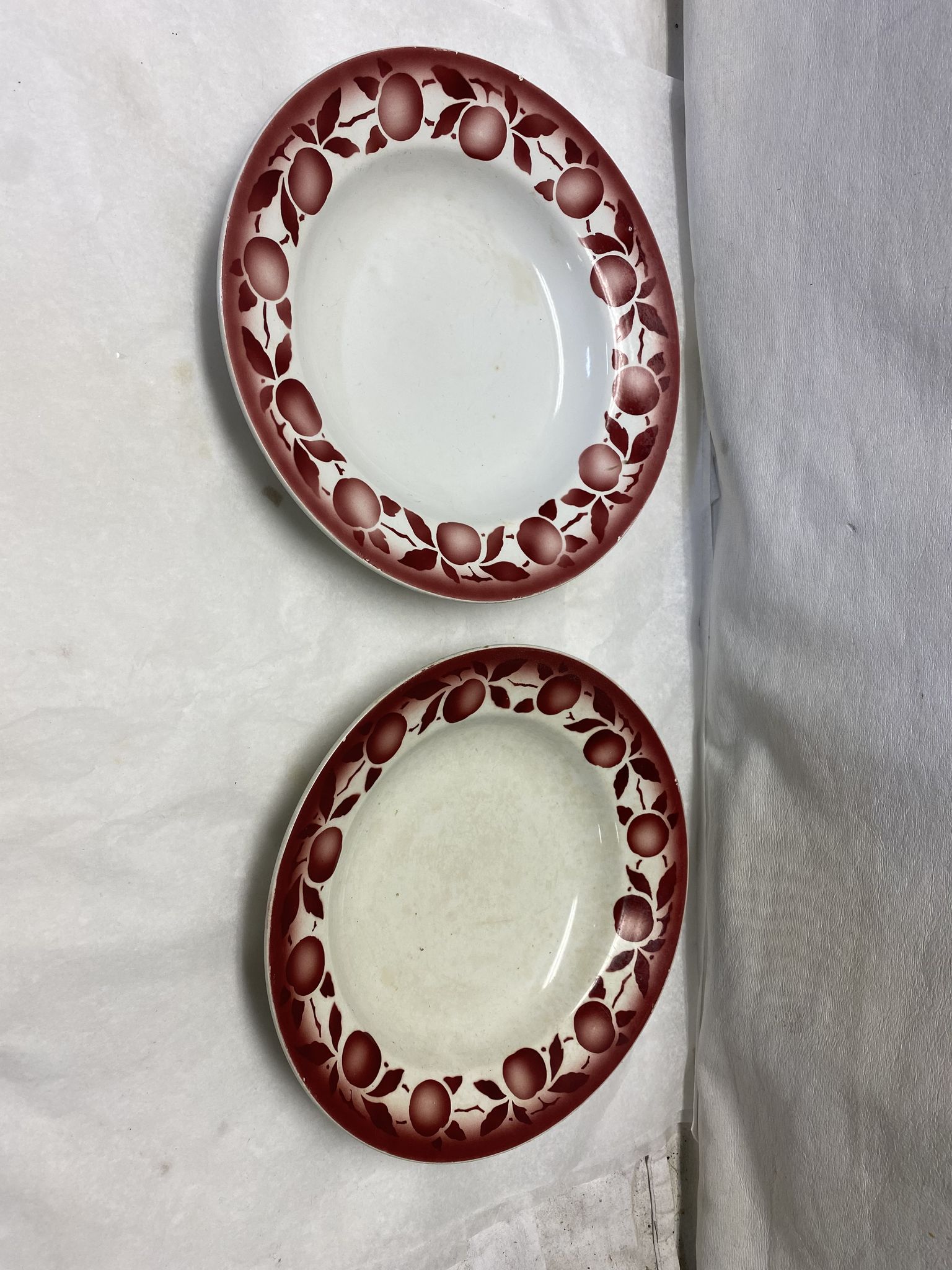 Set of 2 old plates Saint Amand