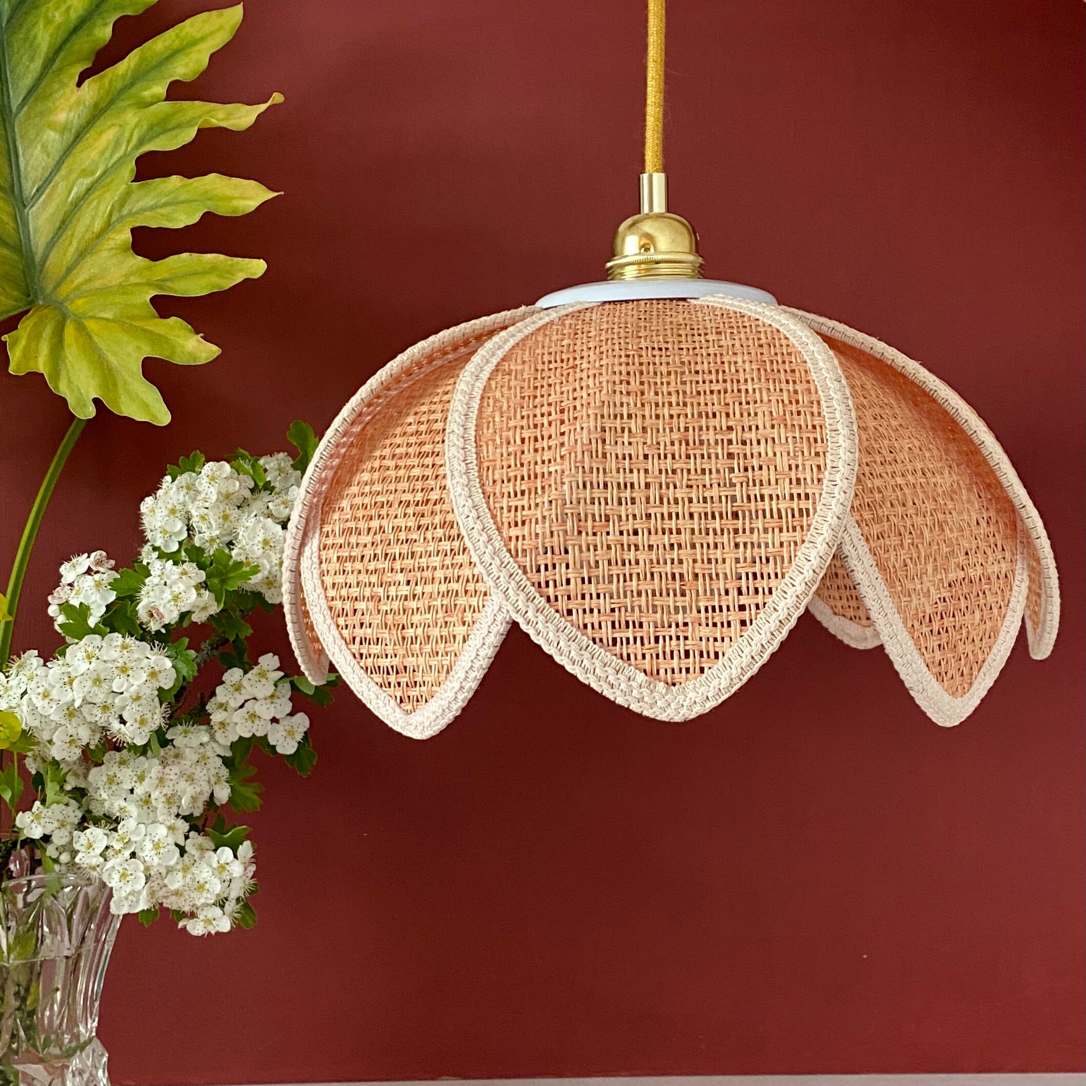 Vintage lotus flower pendant lamp