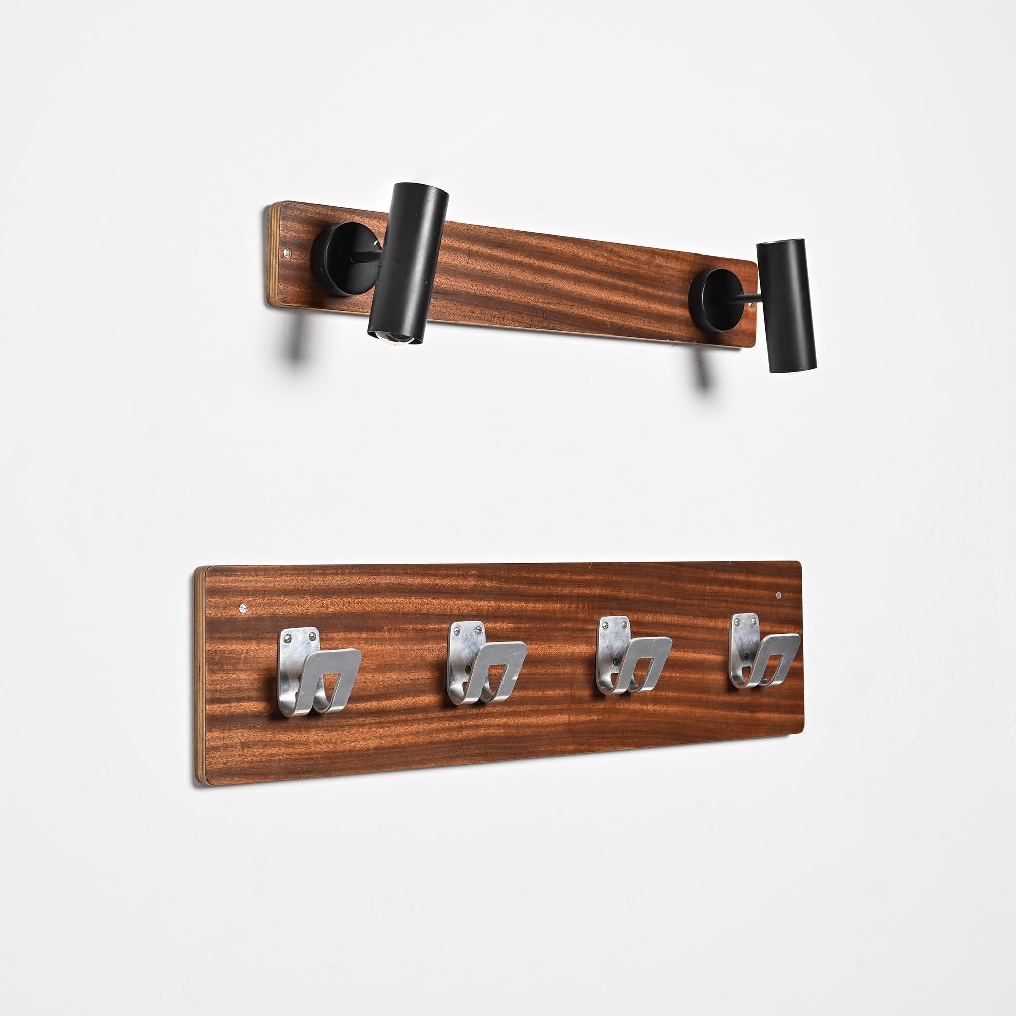 Wall coat rack and lights by Pierre Guariche for La Plagne, around 1968.