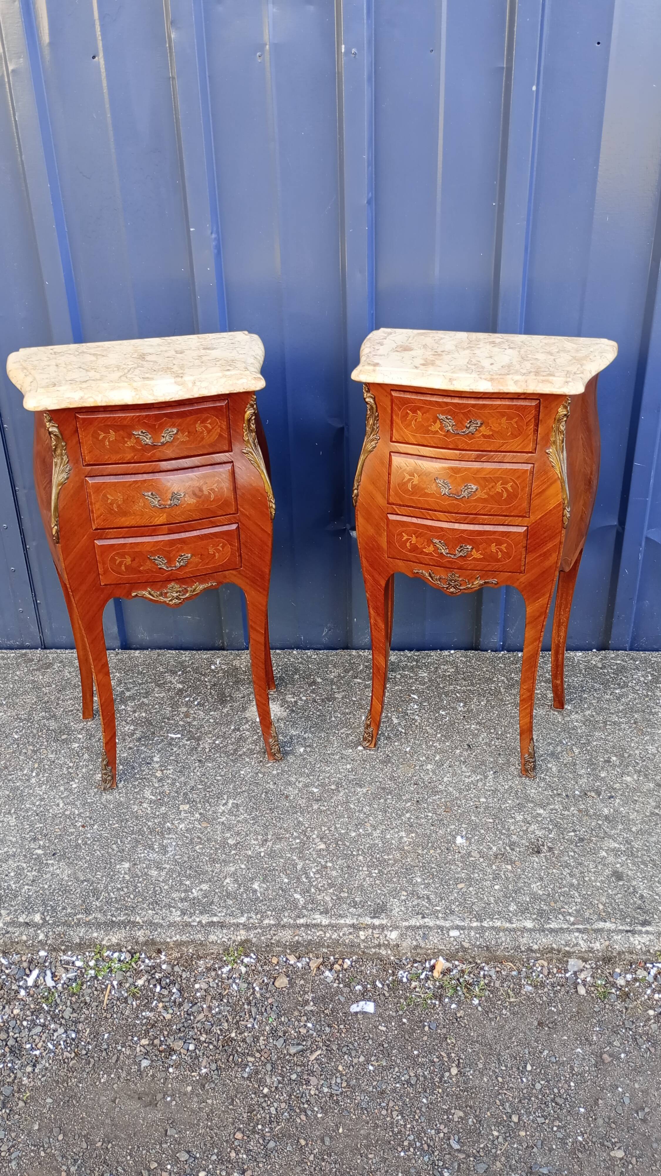 Paire de chevets Louis XV