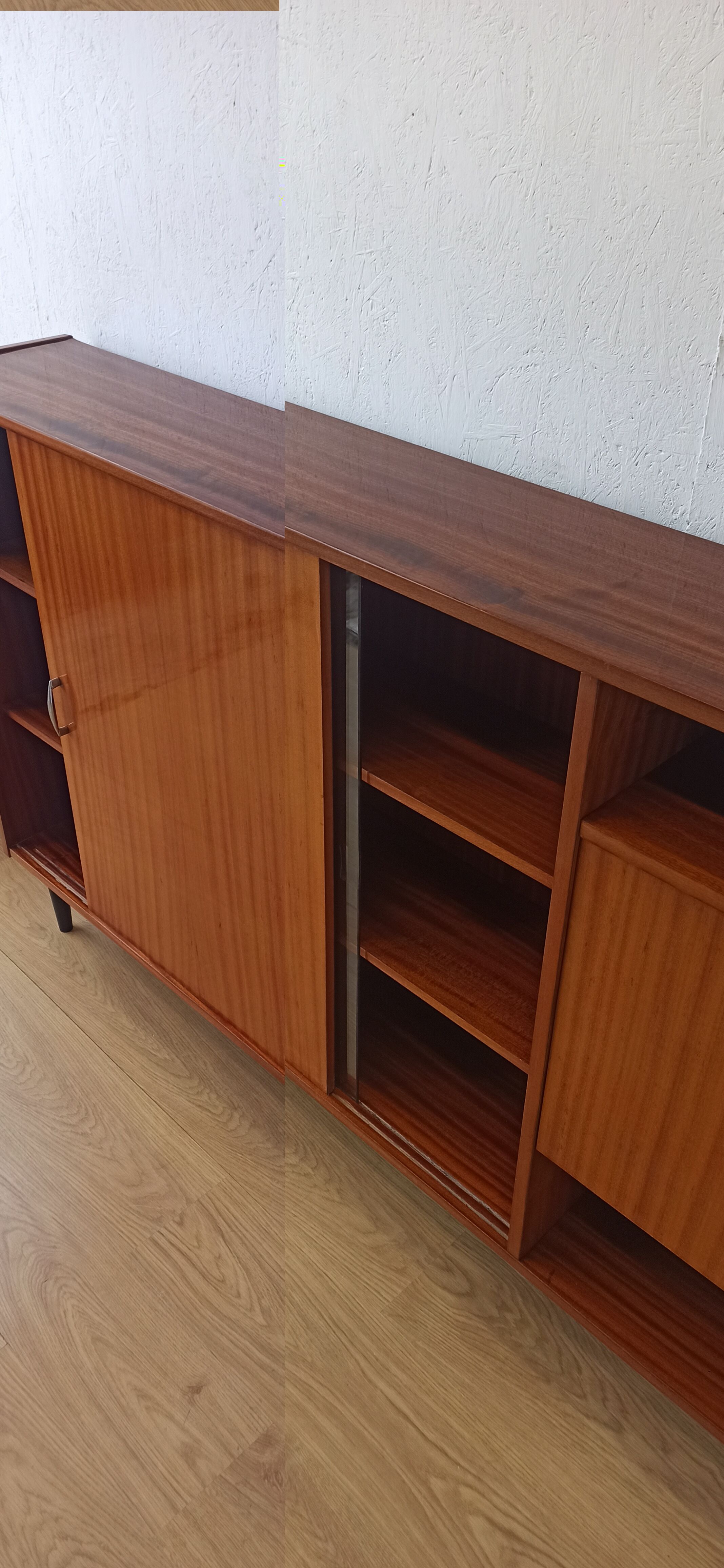 Buffet moderniste étagère des années 1970
