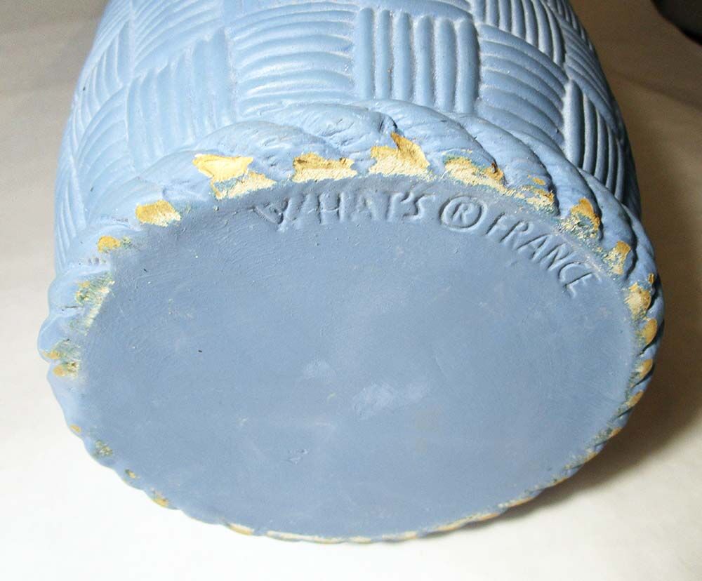 Light blue ceramic umbrella holder