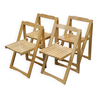 4 vintage wooden folding chairs